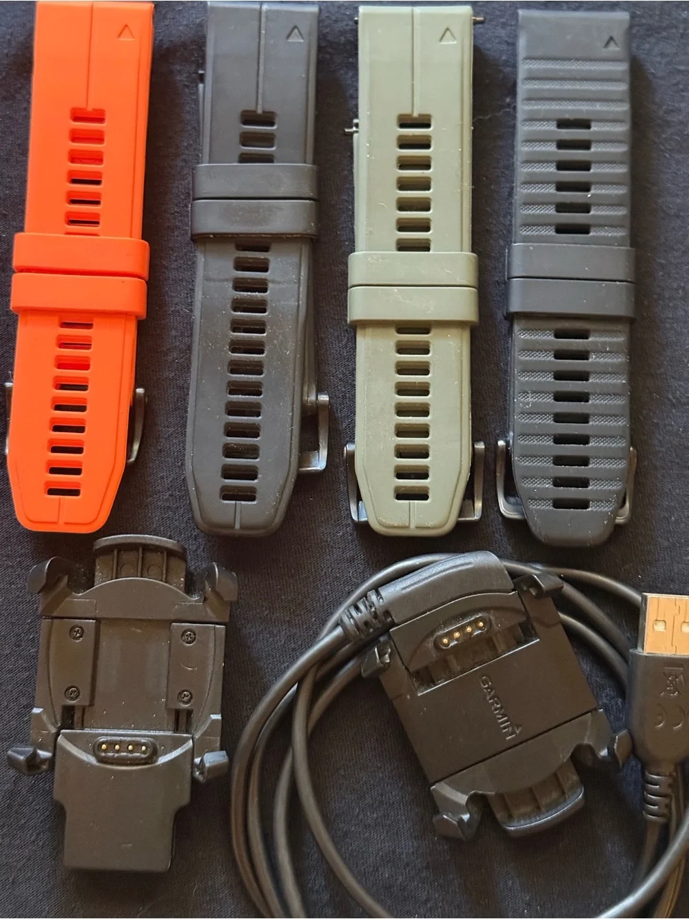GARMIN FENIX 3 EXTRA STRAPS AND CHARGER- Olive Green Strap
